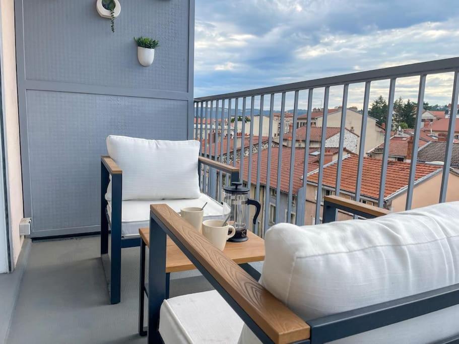 Le Lagon Bleu - Appt Wifi Parking Balcon Le Puy-en-Velay Exteriör bild