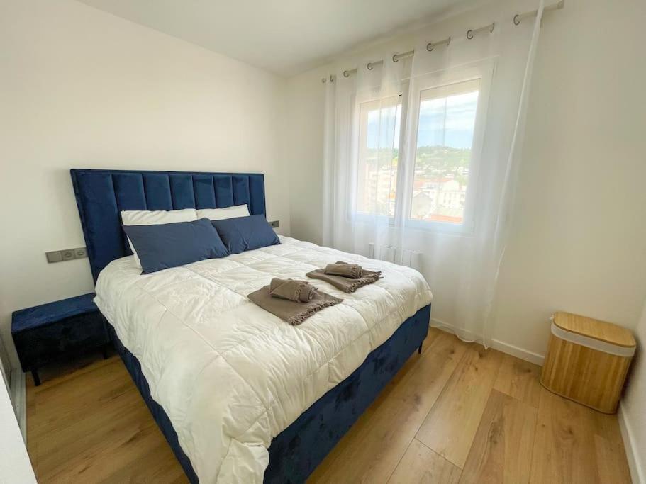 Le Lagon Bleu - Appt Wifi Parking Balcon Le Puy-en-Velay Exteriör bild
