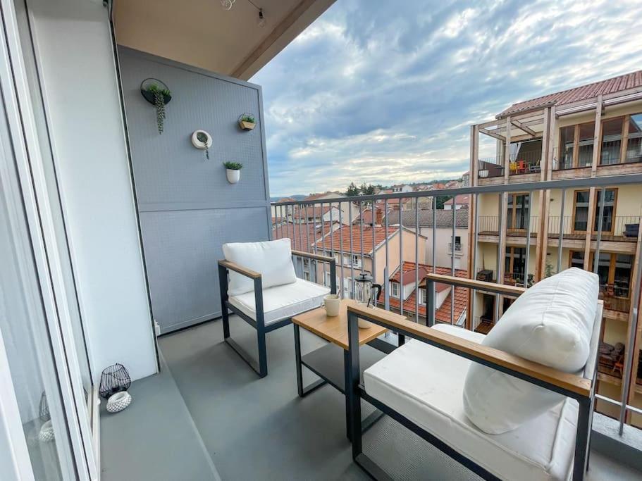 Le Lagon Bleu - Appt Wifi Parking Balcon Le Puy-en-Velay Exteriör bild